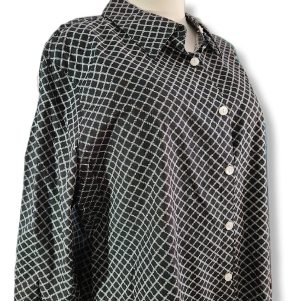 Foxcroft Women's Black and White Wrinkle Free Shape Fit Checkered Blouse/Shirt